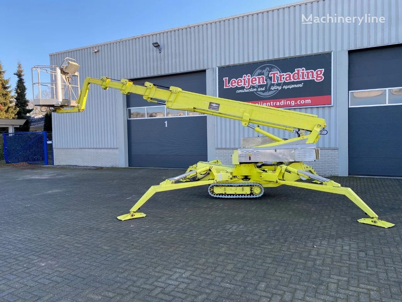 Omme Lift 2200RBD articulated boom lift