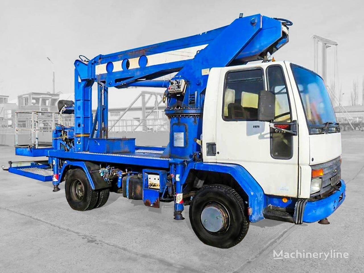 Ford Self-driving Work machine DA21 lifting platform bucket truck