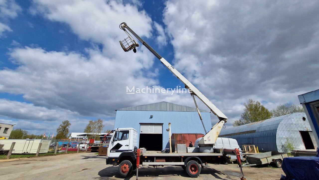 Mercedes-Benz 814 D bucket truck