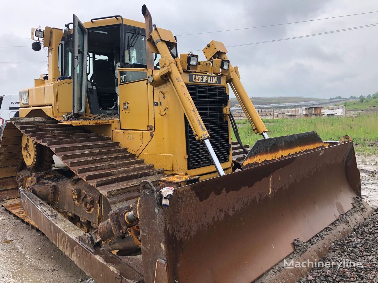 Caterpillar D6T  LGP  bulldozer