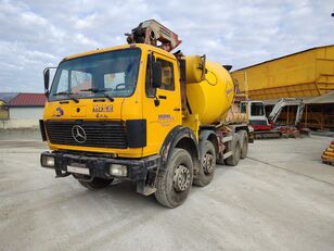 Putzmeister  on chassis Mercedes-Benz 3328 concrete mixer truck