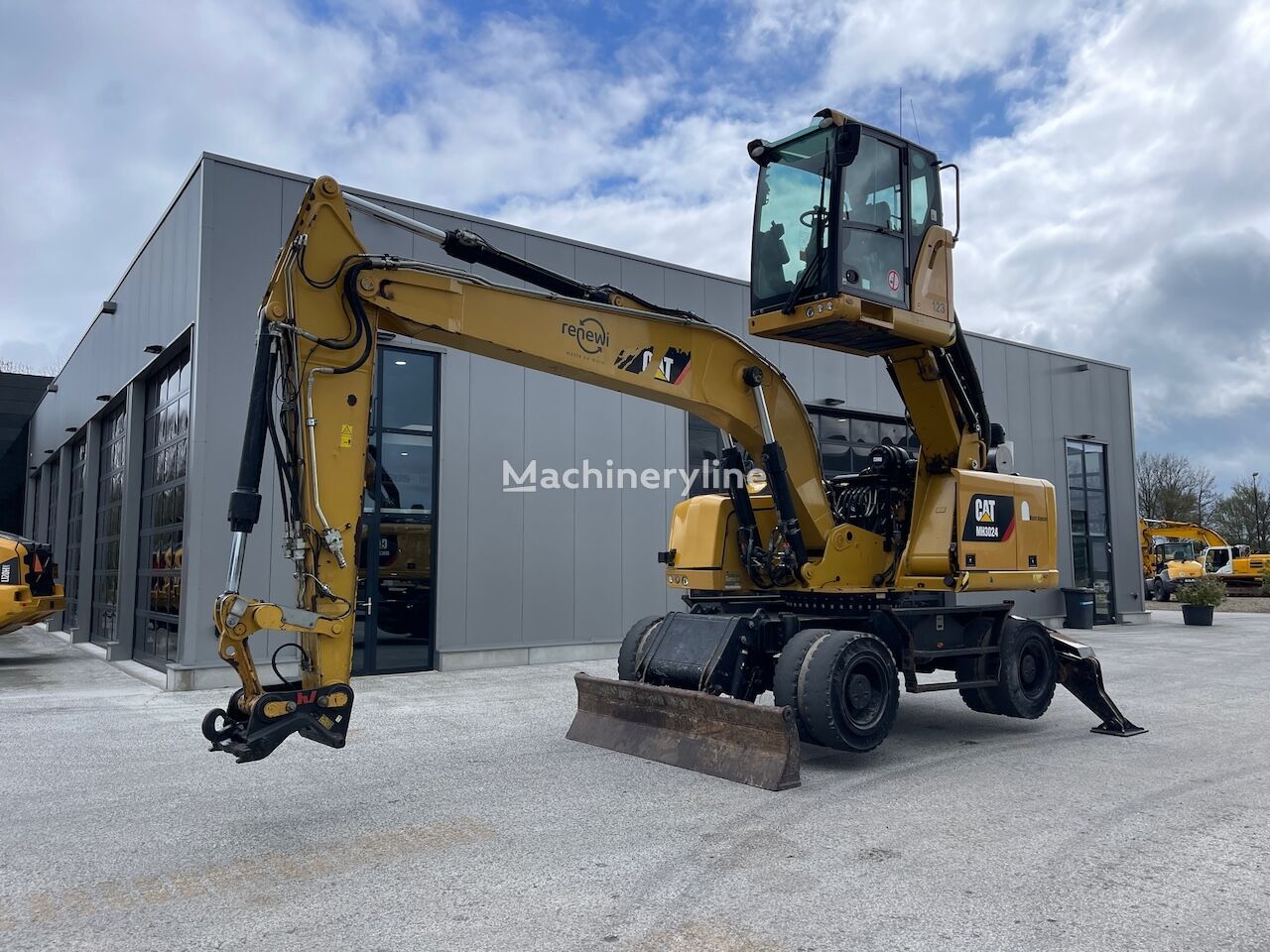 Caterpillar 3024 MH material handler