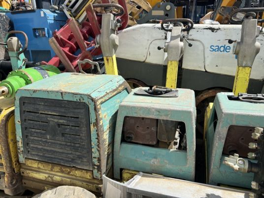 Ammann APH110-95 plate compactor