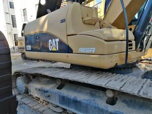 CATERPILLAR 323D tracked excavator