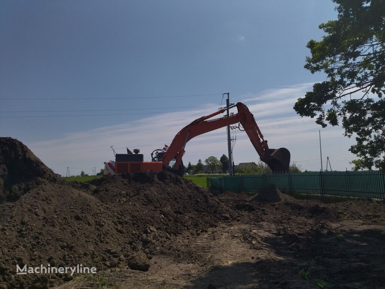 Hitachi ZX520LCH-5B tracked excavator