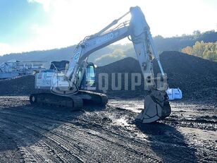 KOBELCO SK210HLC-10 tracked excavator