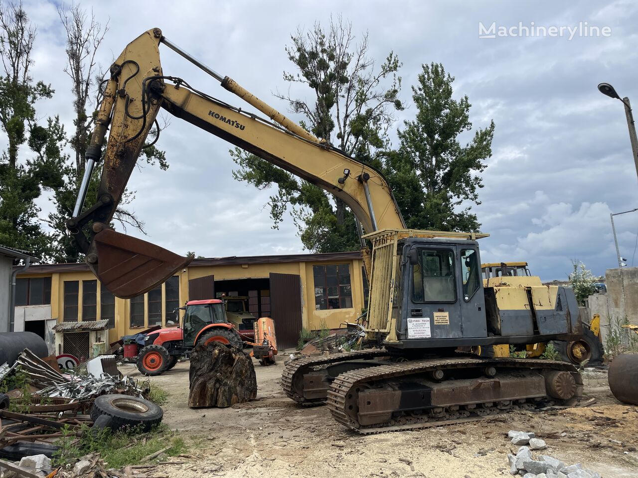 Komatsu PC 240NLC-5K tracked excavator