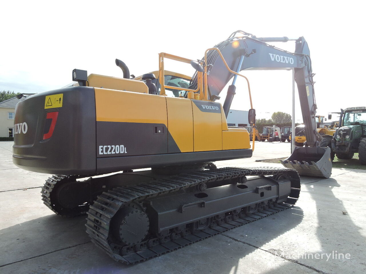 new Volvo EC220D tracked excavator