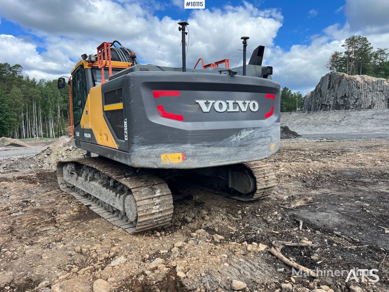 Volvo EC250EL tracked excavator