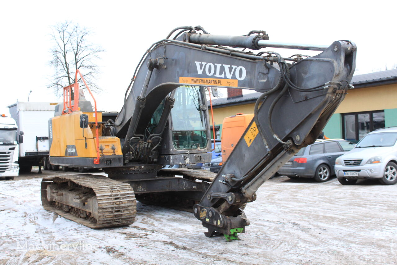 Volvo ec 220 EL tracked excavator