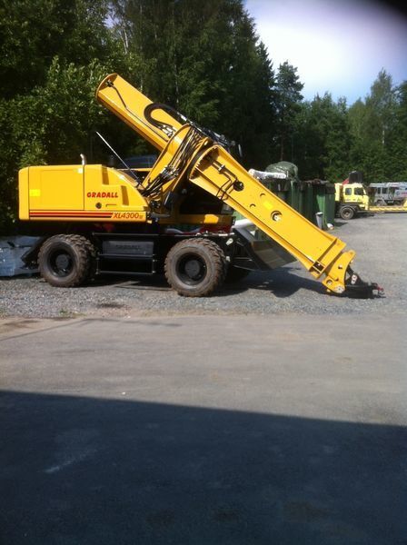Gradall XL4300III wheel excavator