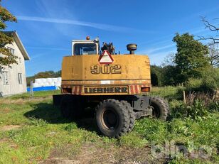 LIEBHERR 902HD wheel excavator