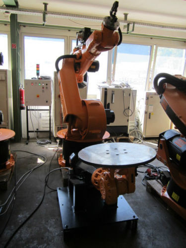 KUKA mit-Positionierer-9-achsig-Schweissgeraet-B industrial robot