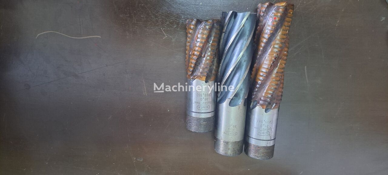 Superhss 2 Machos para Abrir Rosca e 1 Fresa da Marca  drill bit